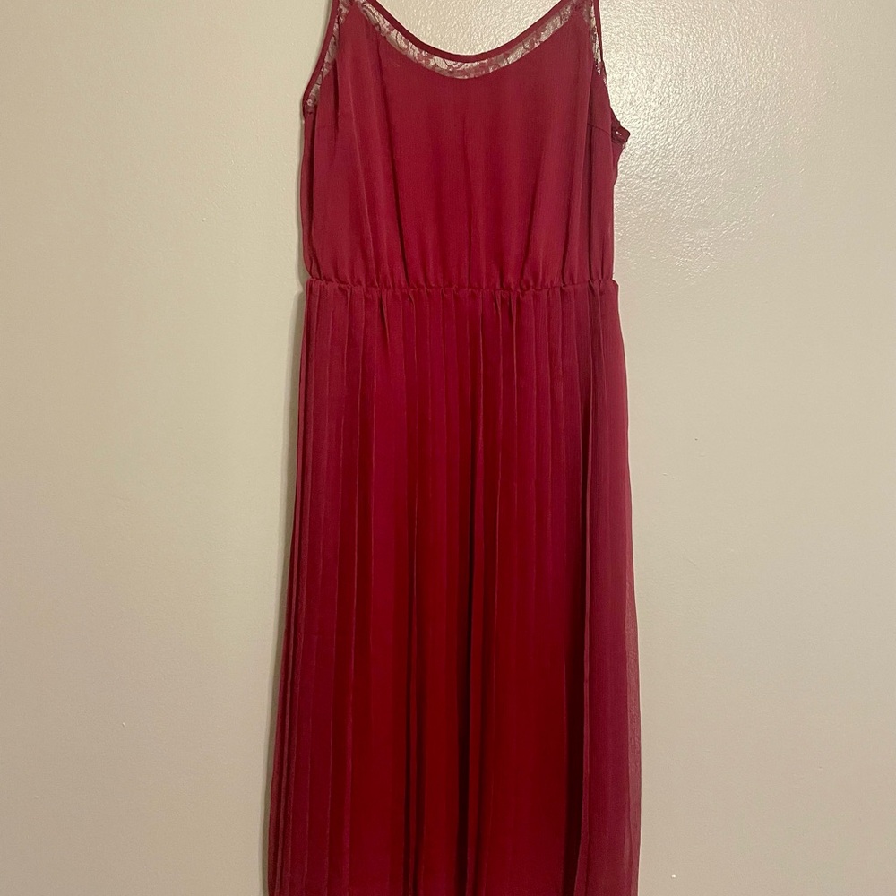 Elegant Red Sleeveless Dress
